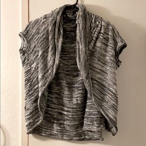 Shirt sleeve sweater